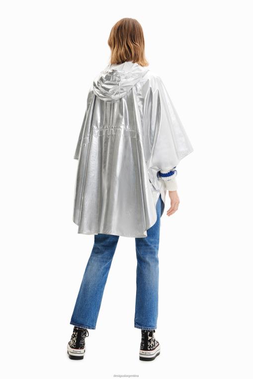mujer accesorio 8H0V570 poncho de lluvia laminado metalizado Desigual