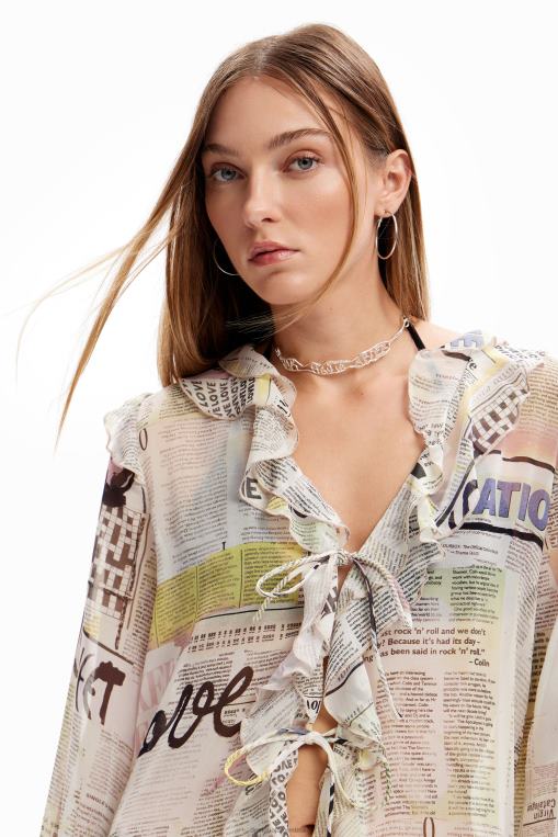 mujer ropa 8H0V105 blusa tipo periódico larga con volantes Desigual