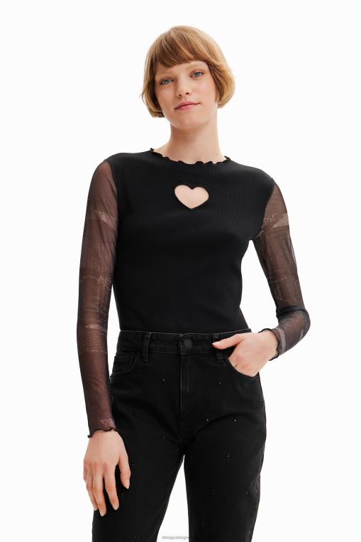 mujer ropa 8H0V369 camiseta con combinación de corazones y aberturas Desigual